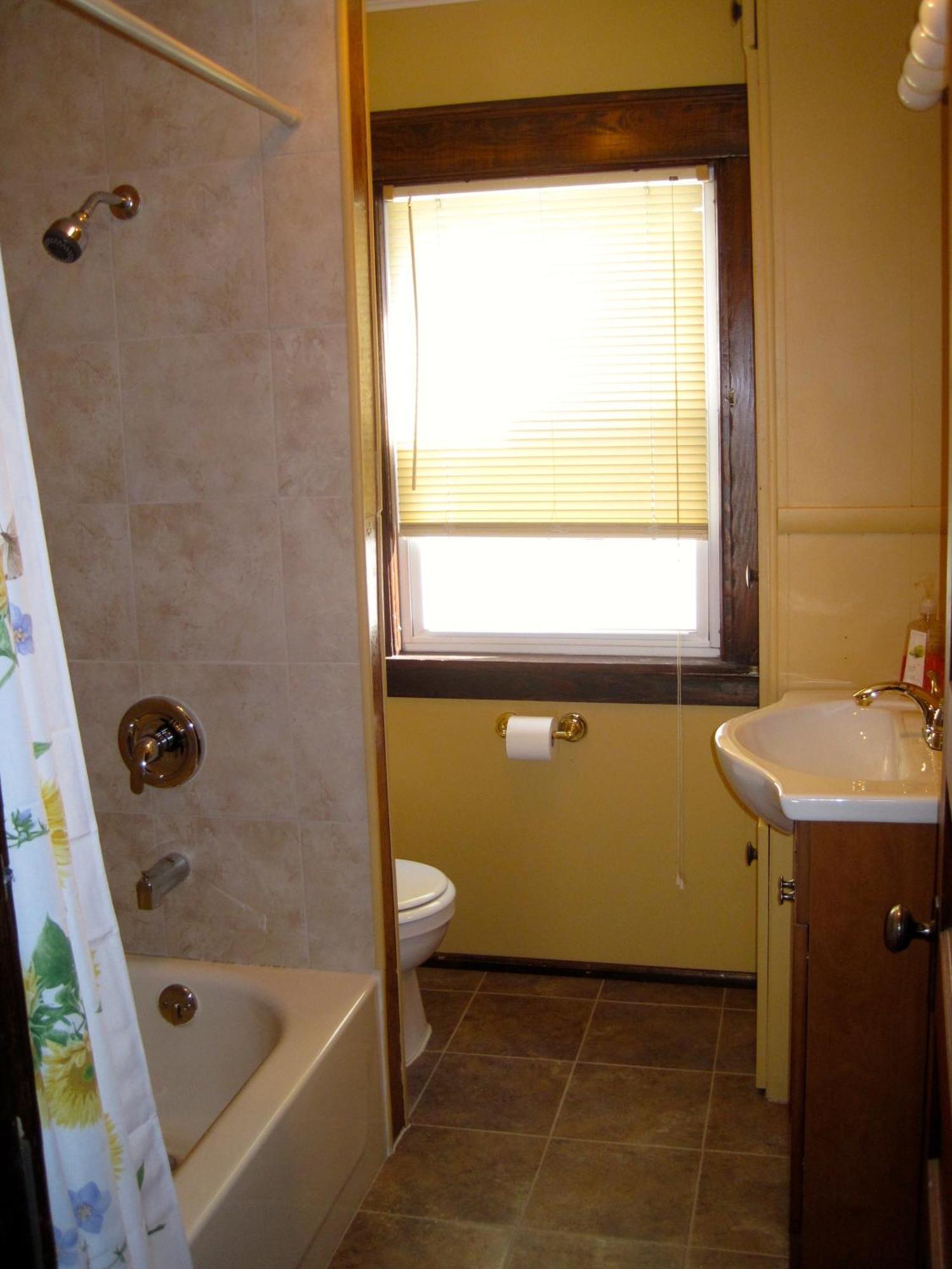 Wanderfalls Guesthouse & Hostel Niagara Falls Ngoại thất bức ảnh