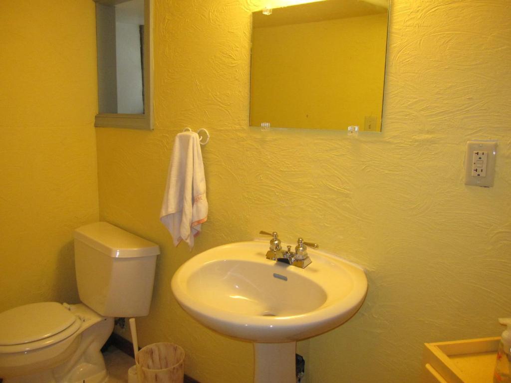 Wanderfalls Guesthouse & Hostel Niagara Falls Phòng bức ảnh